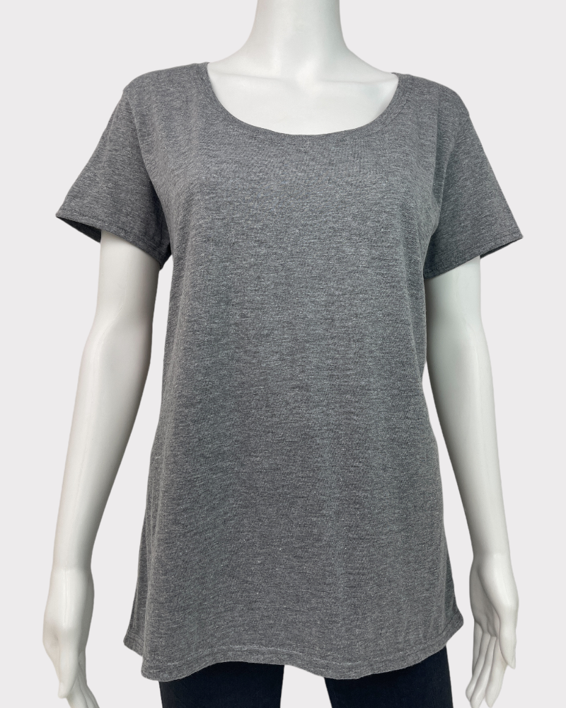 Gildan Grey Short-Sleeve T-Shirt (L)