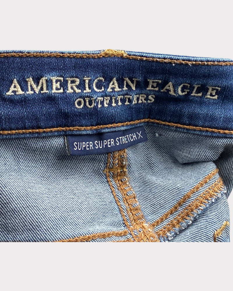 AMERICAN EAGLE Blue Ripped Denim Shorts ( US4)
