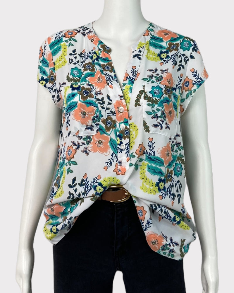 New York & Company Short-Sleeve Floral Top (M)