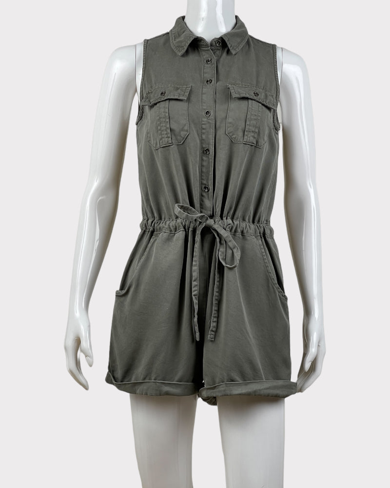 Universal Thread Sleeveless Romper (XS)