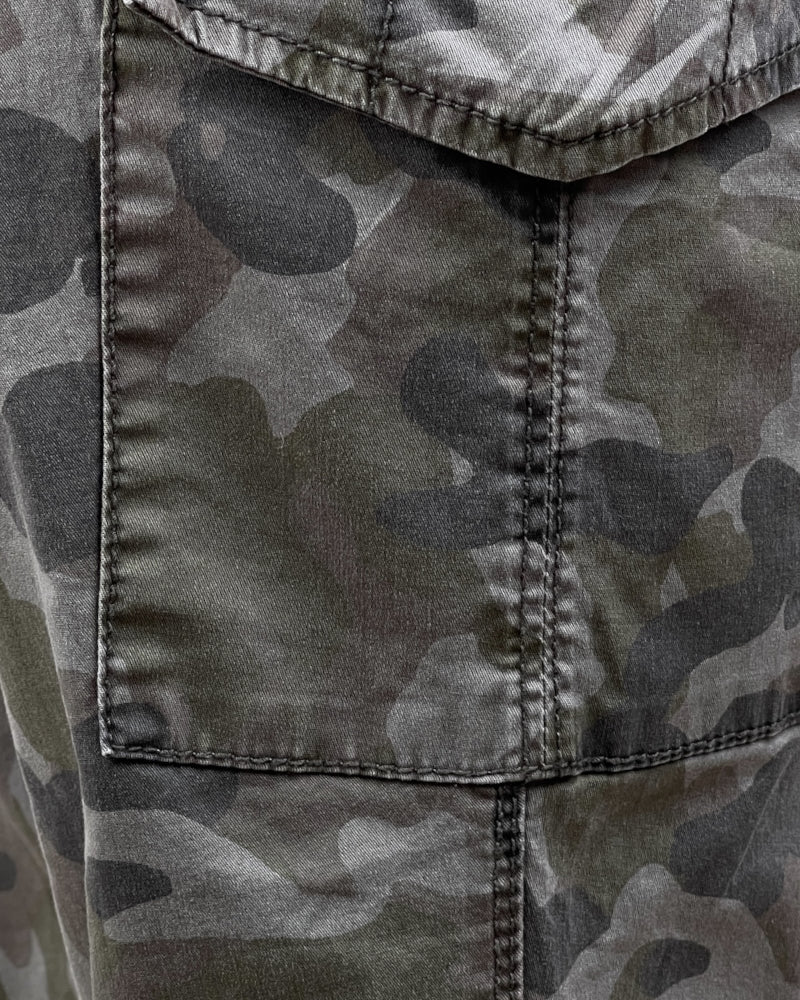 Natural Reflections Green Camo Print Jogger (W30)