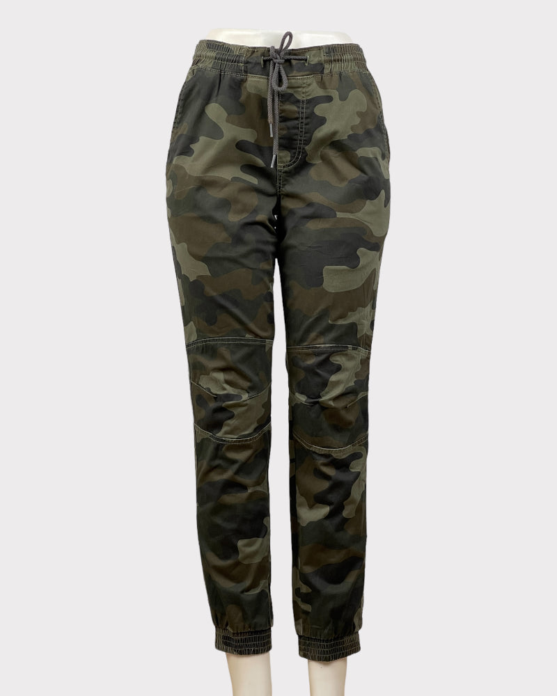 American Rag Green Camo Jogger (W29)