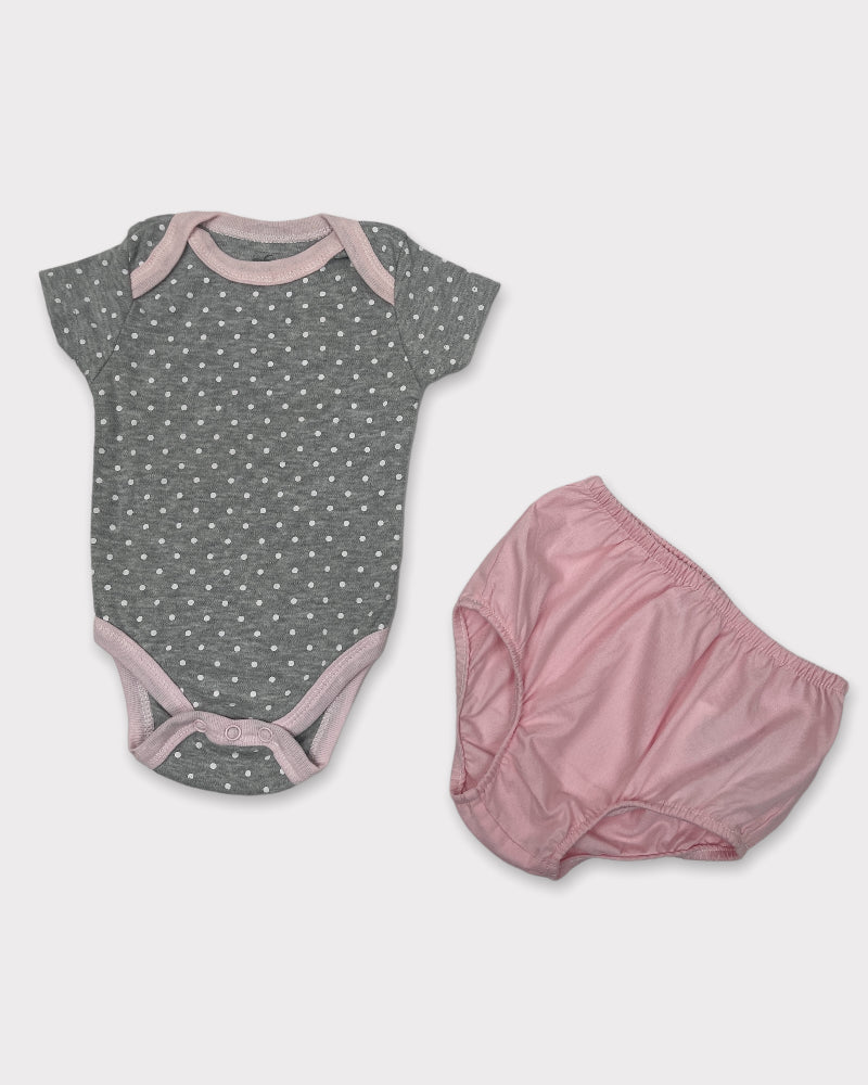 Q & Ralph Lauren Girls 2 Piece Set - Bodysuit And Bloomer (3-6M)