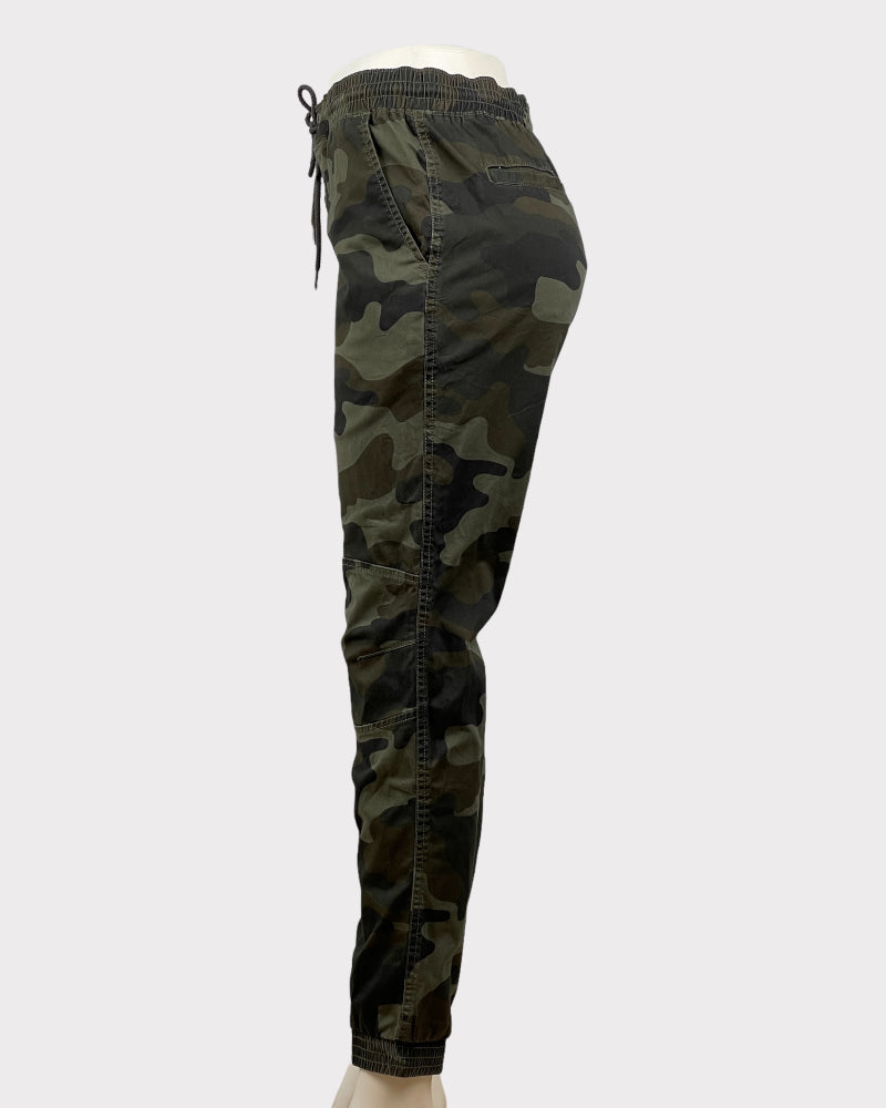 American Rag Green Camo Jogger (W29)