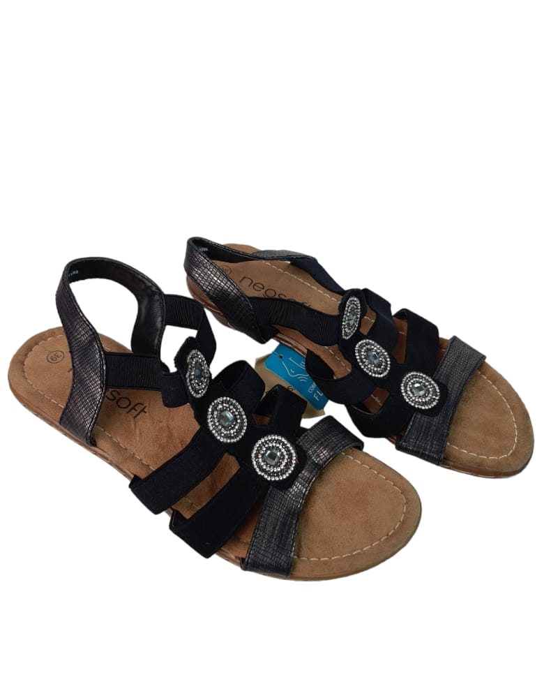 Neo Soft Black/Brown Flat Sandal ( 39 )