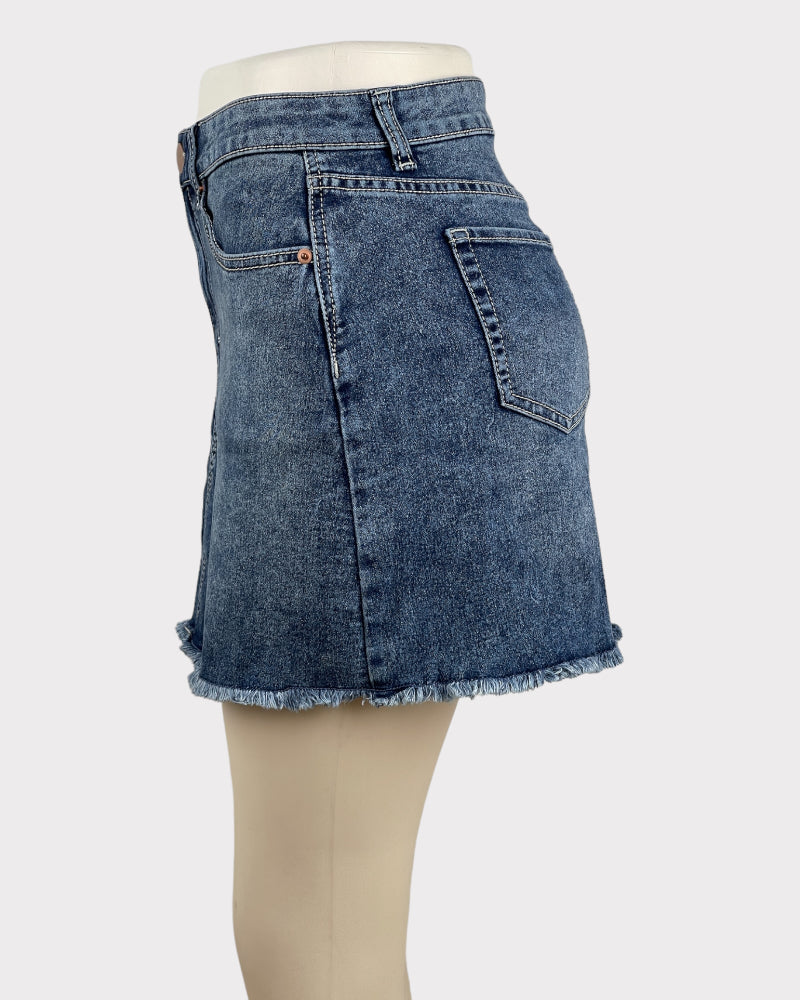 No Boundaries Mid-wash Blue Faded Denim Mini Skirt (W30)