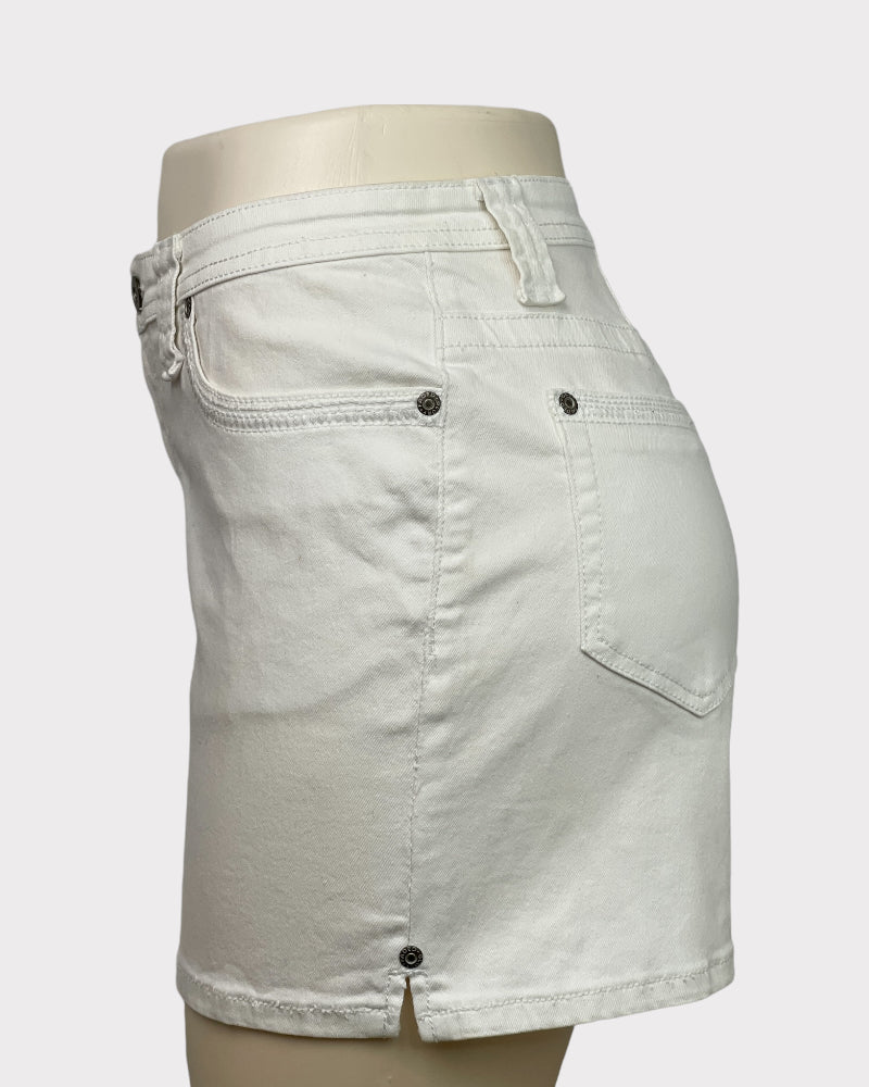 Faded Glory White And Blue Stretch Denim Shorts (W32)