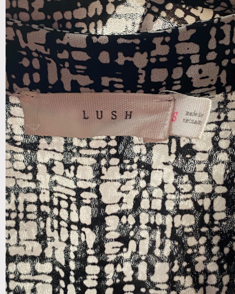 LUSH (S)
