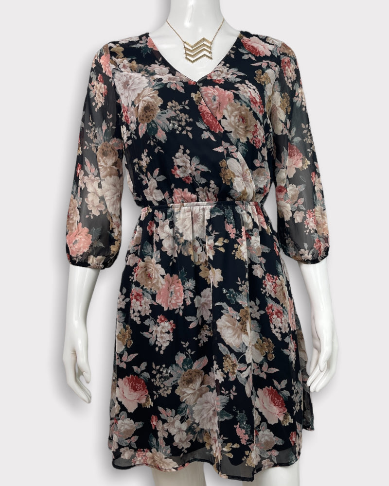 Charlotte Russe Black Floral Print Half Sleeve Dress (M)