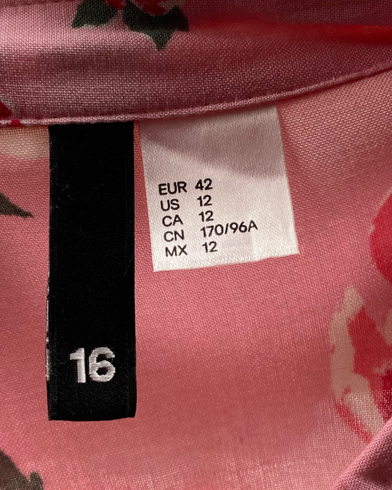16 pink shirts with red,white flower print blouse ( US12 )