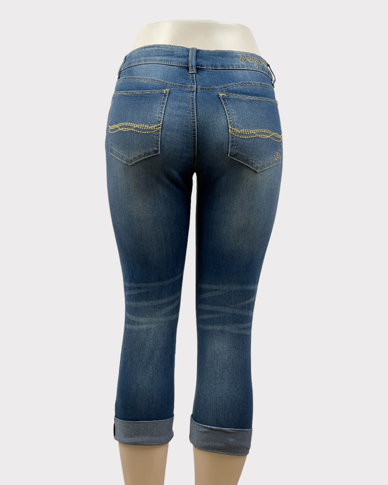 Indigo Rei Mid-Wash Blue Capri Jeans (11)