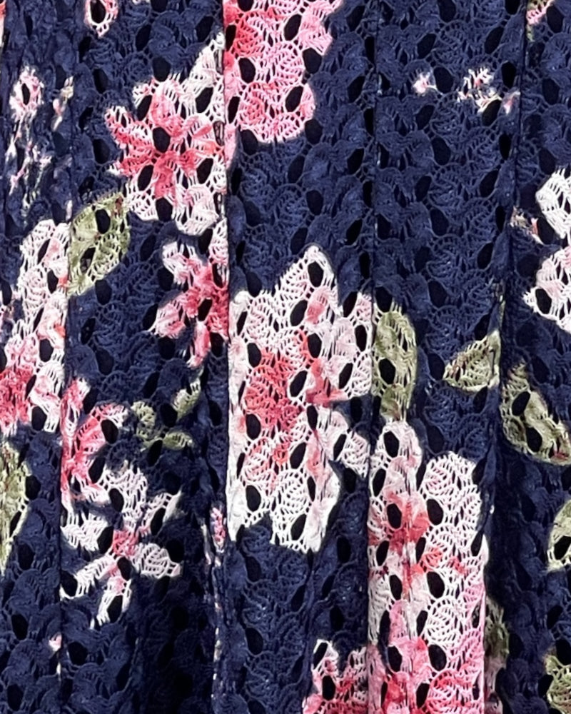 Rabbit Designs Lace Three-Quarter Sleeve Dress (L) Preloved Outlet Rabbit Designs Lace Three-Quarter Sleeve Dress (L) Preloved Outlet