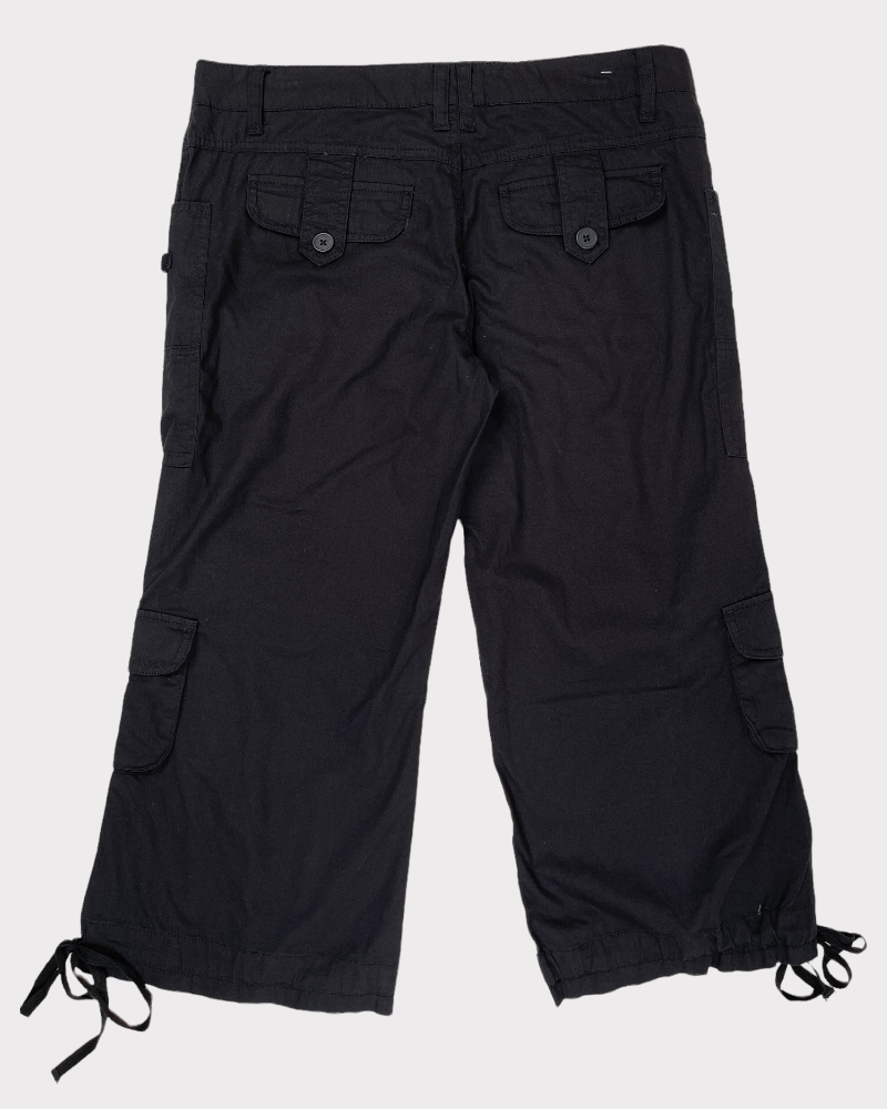 Bebop Black Cargo Capri Pants (W32)