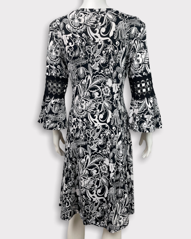 Notations Black And White Printed Dress (M)