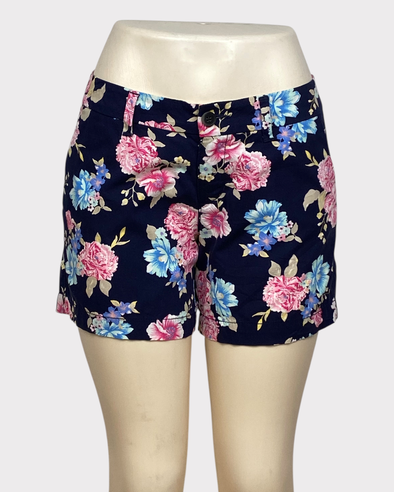 OLD NAVY  Navy Blue Flower Print Shorts (2)