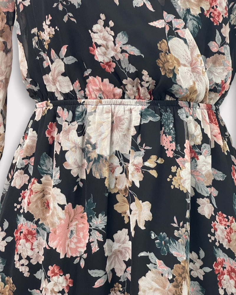 Charlotte Russe Black Floral Print Half Sleeve Dress (M)