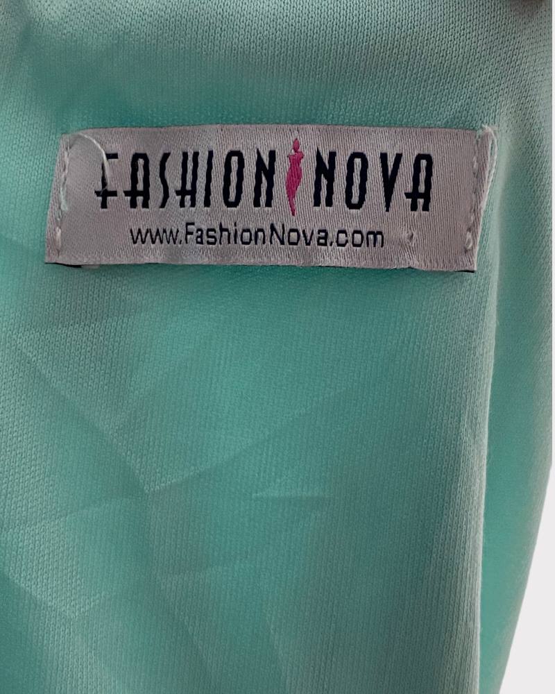 Fashion Nova Backless Dress (S) Preloved Outlet Fashion Nova Backless Dress (S) Preloved Outlet