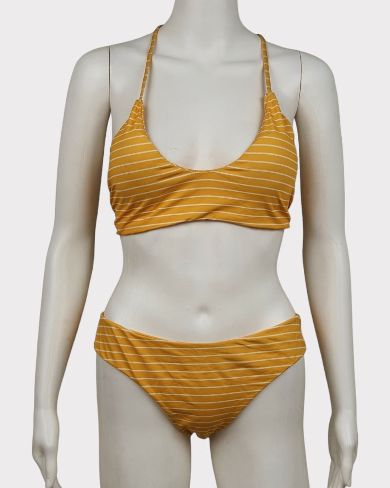 Shell Nylon Stripped Style Swimsuit ( Medium )