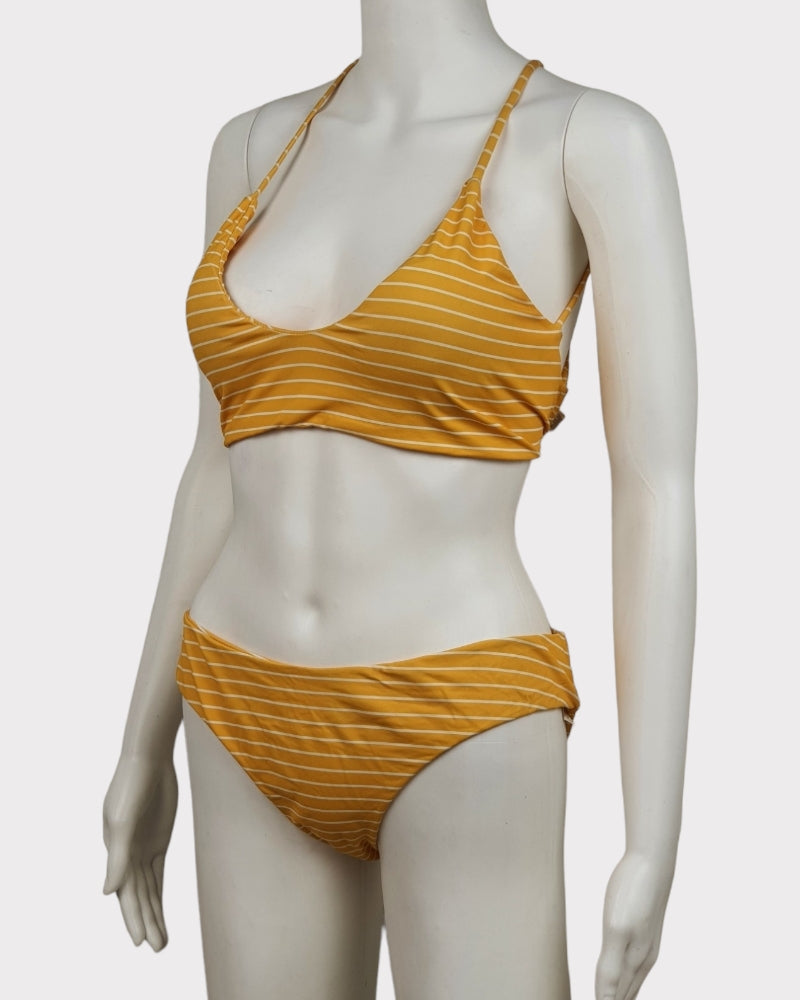 Shell Nylon Stripped Style Swimsuit ( Medium )