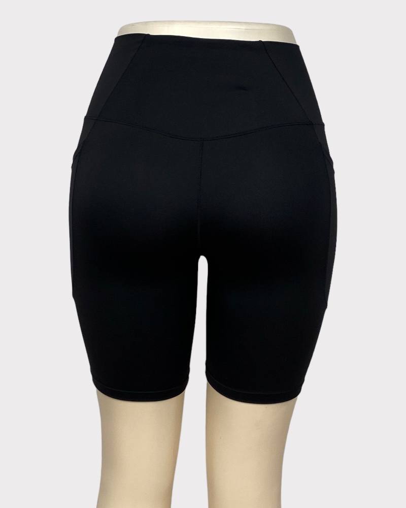 Halara Plain Black Cycling Short ( XS )