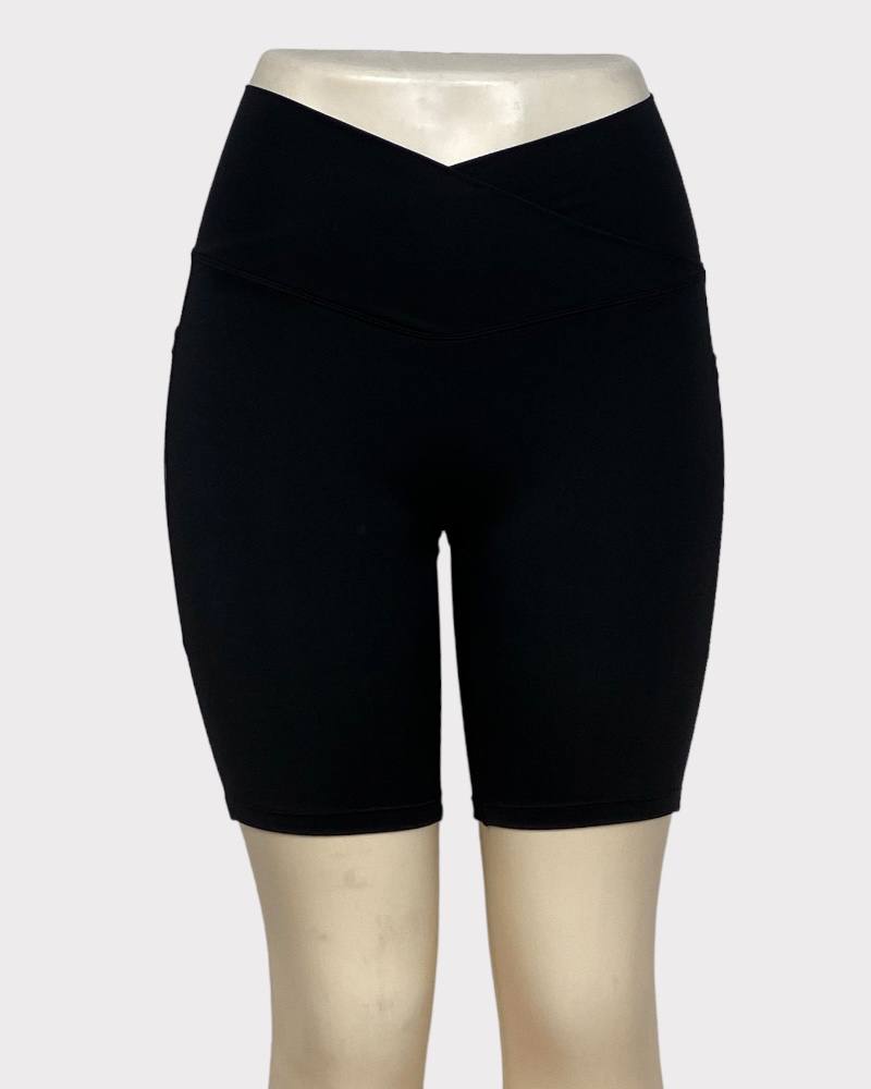 Halara Plain Black Cycling Short ( XS )