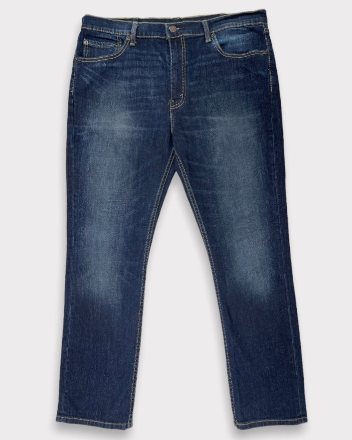 Levi’s Men’s 511 Dark-Wash Blue Jeans (W38)