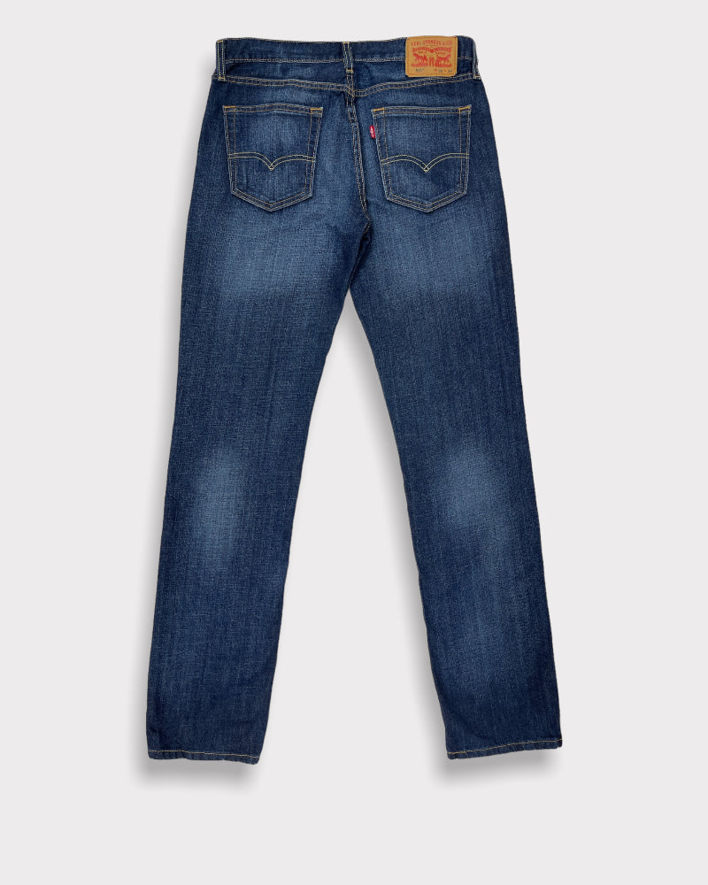 Levi’s Men’s 514 Faded Dark-Wash Blue Jeans (W34)