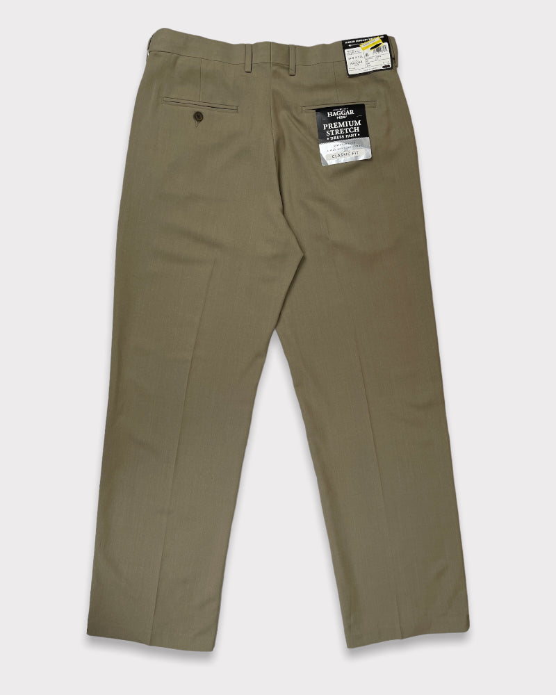 Haggar Men’s Medium Khaki Premium Stretch Classic Fit Dress Pants (W34)