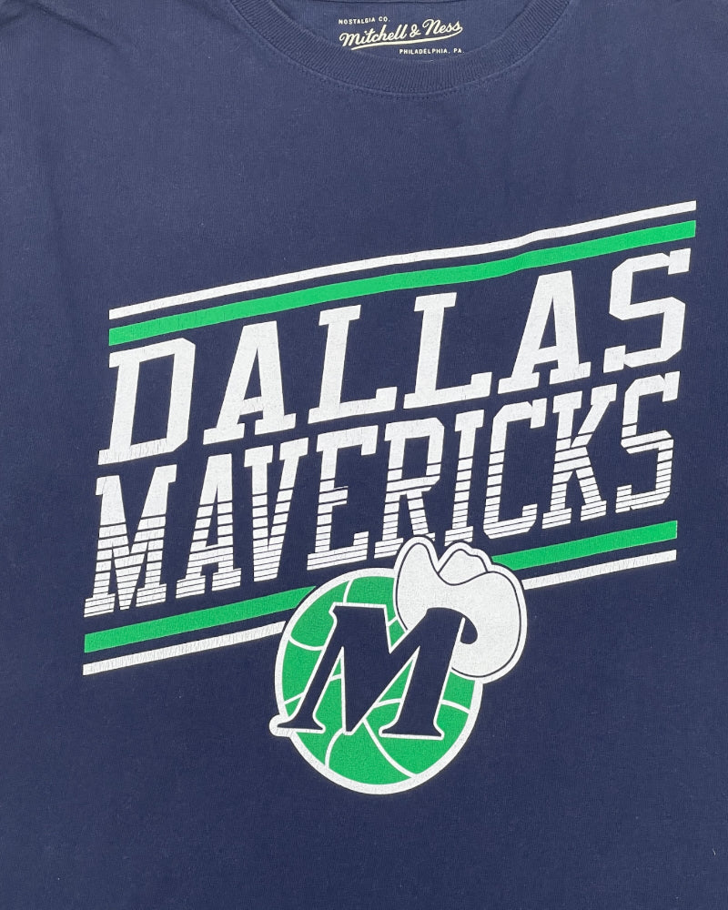 Mitchell &  Ness Dallas Mavericks T-Shirt (M)