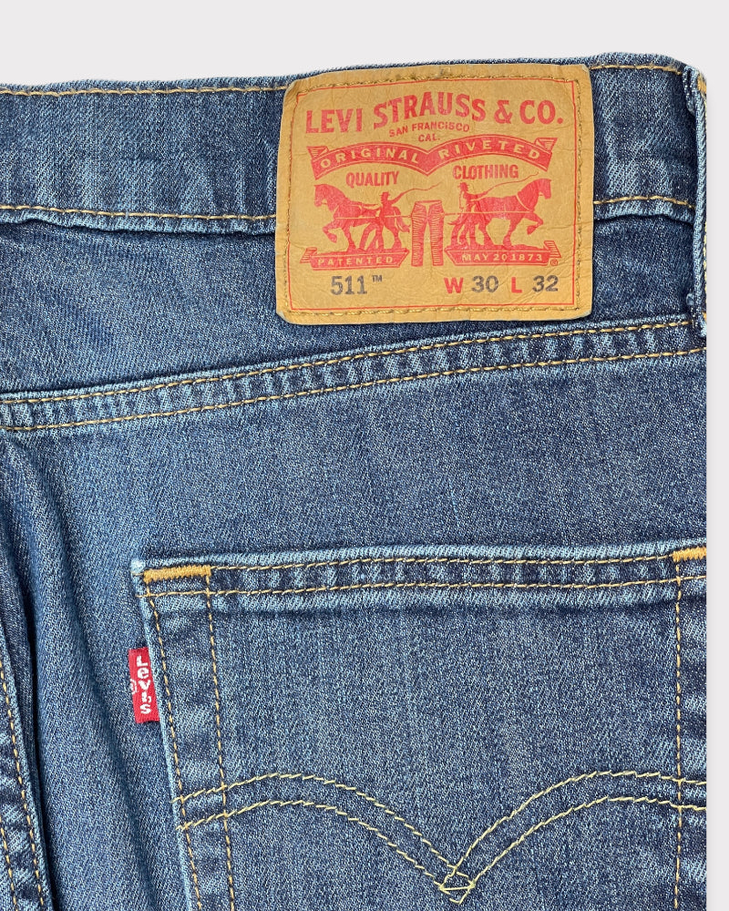 Levi’s Men’s 511 Mid-Wash Blue Jeans (W30)